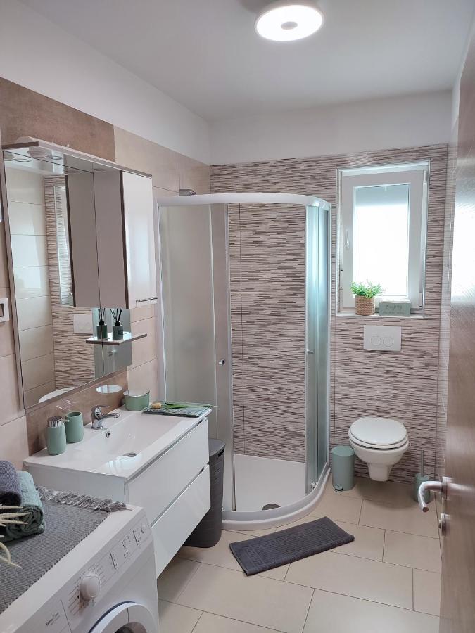 Appartement Nina à Pula Extérieur photo